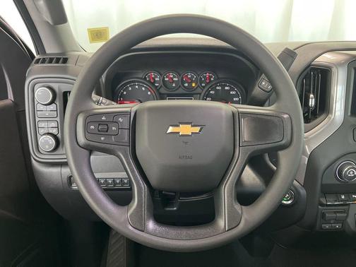 Black 2026 Chevrolet Silverado 2500 Custom