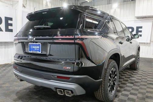 Black 2026 Chevrolet Traverse Z71