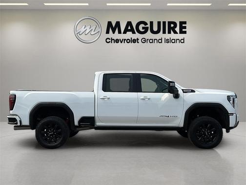 2024 GMC Sierra 2500 AT4