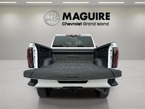 2024 GMC Sierra 2500 AT4