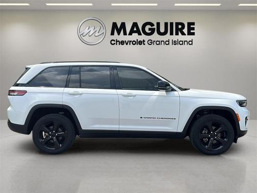 2023 Jeep Grand Cherokee Altitude