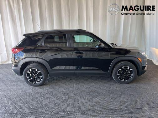 Mosaic Black Metallic 2023 Chevrolet Trailblazer LT