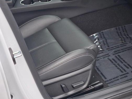 2023 Genesis G70 2.0T AWD