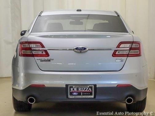 2015 Ford Taurus SEL