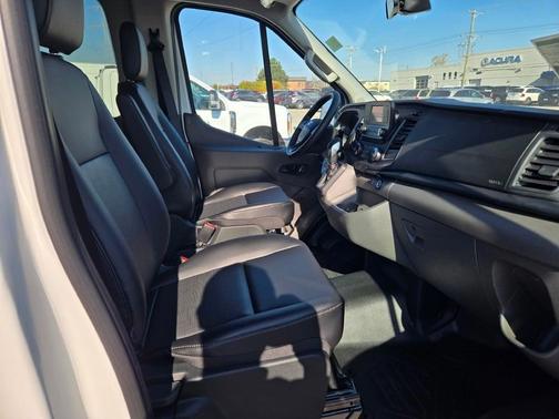 2025 Ford Transit-350 XL