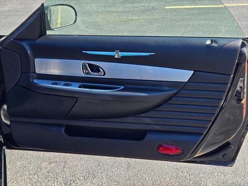 2003 Ford Thunderbird Base