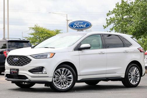 Star White Metallic Tri-Coat 2024 Ford Edge Titanium