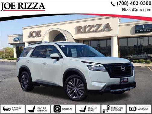 2022 Nissan Pathfinder SL 4WD