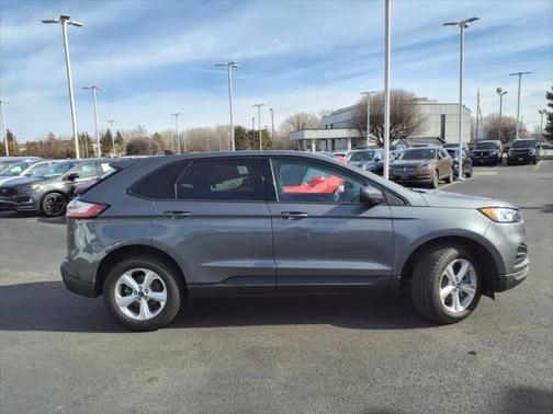 2021 Ford Edge SE