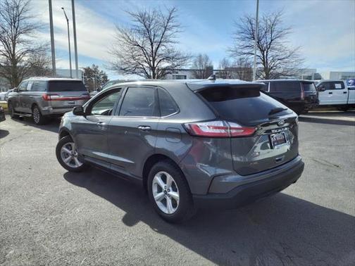 2021 Ford Edge SE