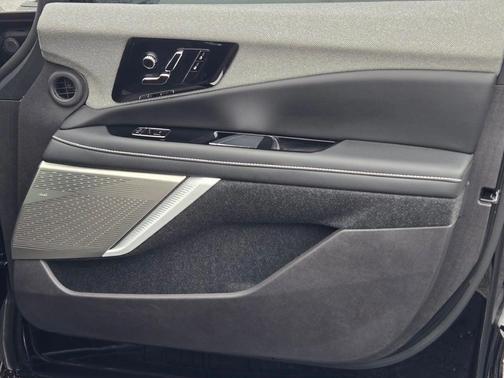 2025 Cadillac OPTIQ Luxury 1 AWD