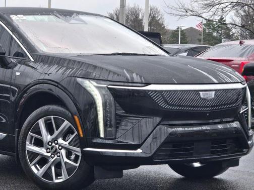 2025 Cadillac OPTIQ Luxury 1 AWD