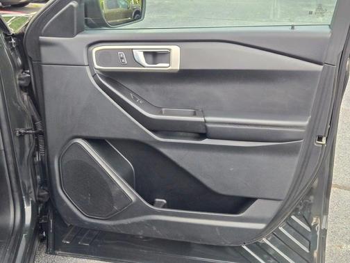2022 Ford Explorer Base