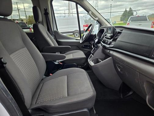 2021 Ford Transit-350 XLT