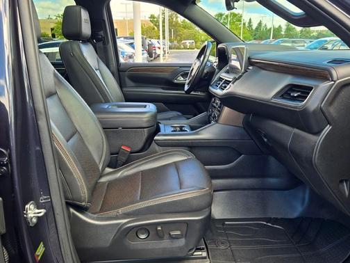 2022 Chevrolet Suburban 4WD High Country