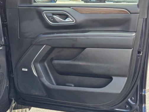2022 Chevrolet Suburban 4WD High Country