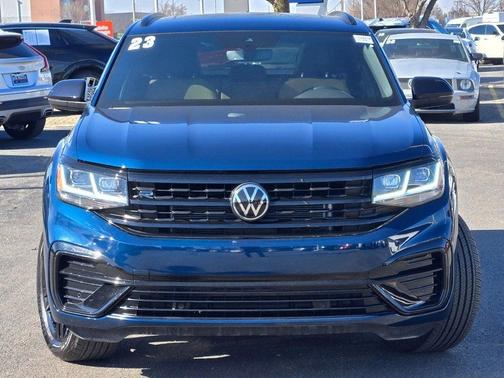 Tourmaline Blue Metallic 2023 Volkswagen Atlas Cross Sport 2.0T SEL