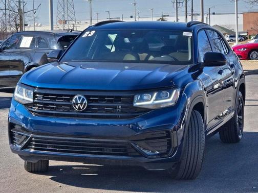 Tourmaline Blue Metallic 2023 Volkswagen Atlas Cross Sport 2.0T SEL