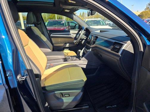 Tourmaline Blue Metallic 2023 Volkswagen Atlas Cross Sport 2.0T SEL