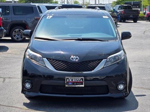 2017 Toyota Sienna SE Premium