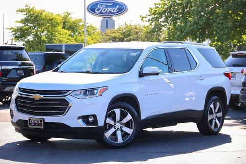 Summit White 2018 Chevrolet Traverse LT Leather