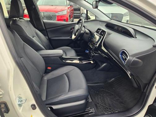 2016 Toyota Prius Four Touring