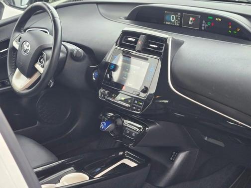 2016 Toyota Prius Four Touring