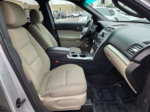 2013 Ford Explorer Base