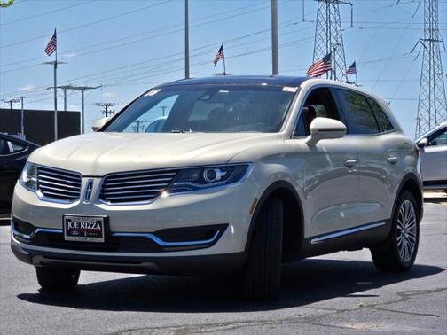 Platinum Dune Metallic Tri-Coat 2016 Lincoln MKX Reserve