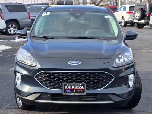 2022 Ford Escape Titanium