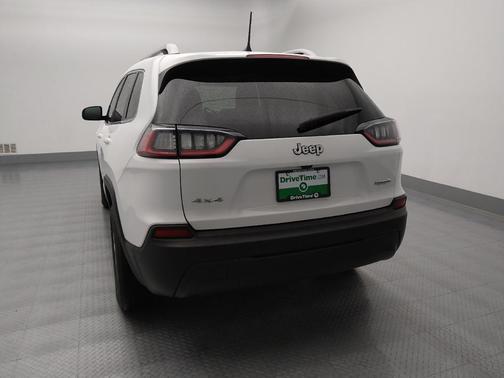 Bright White Clearcoat 2019 Jeep Cherokee Latitude Plus