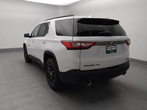 Summit White 2019 Chevrolet Traverse LT Cloth