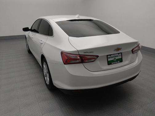 Summit White 2022 Chevrolet Malibu FWD LT