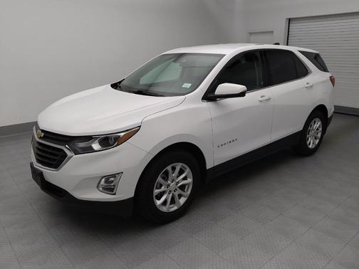 White 2018 Chevrolet Equinox LT