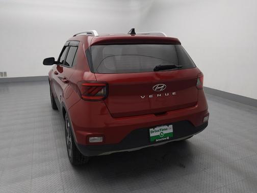 2021 Hyundai VENUE SEL