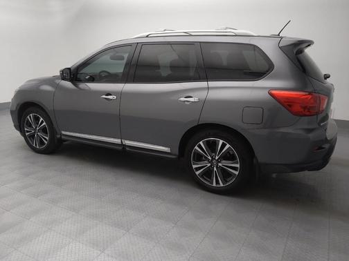 2017 Nissan Pathfinder Platinum