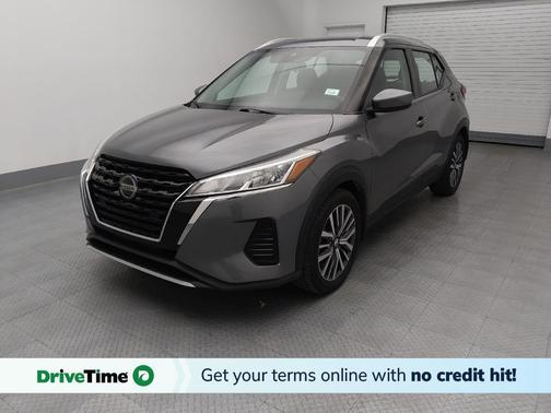 Gray 2021 Nissan Kicks SV