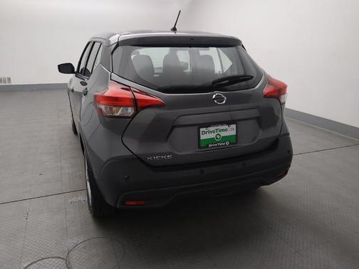 2020 Nissan Kicks S