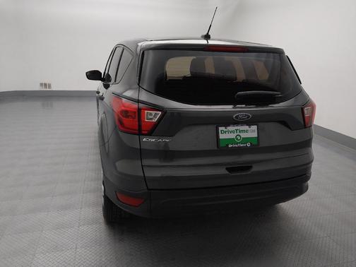 2019 Ford Escape S