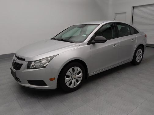 Silver Ice Metallic 2014 Chevrolet Cruze LS