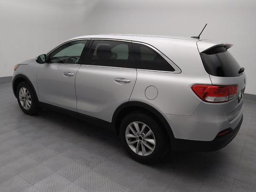 2016 Kia Sorento L