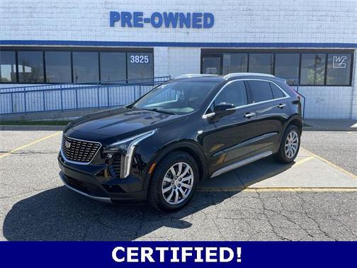 2023 Cadillac XT4 Premium Luxury