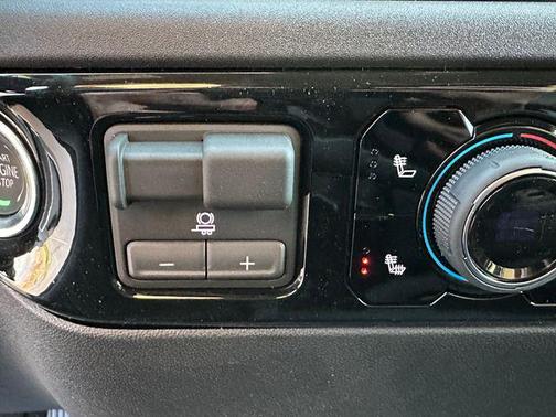 Summit White 2026 Chevrolet Silverado 1500 RST