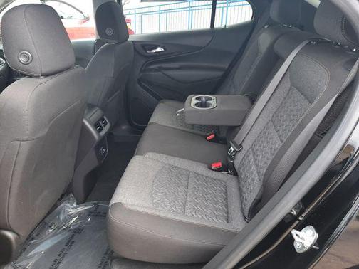 Mosaic Black Metallic 2024 Chevrolet Equinox 1LT