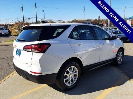 2023 Chevrolet Equinox LS