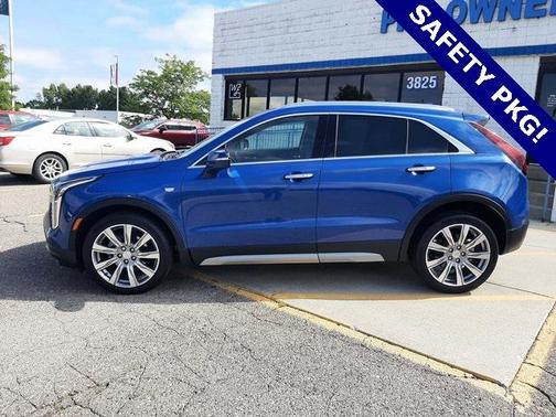 2023 Cadillac XT4 Premium Luxury