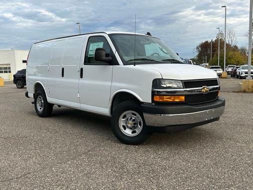 Summit White 2025 Chevrolet Express 2500 Work Van