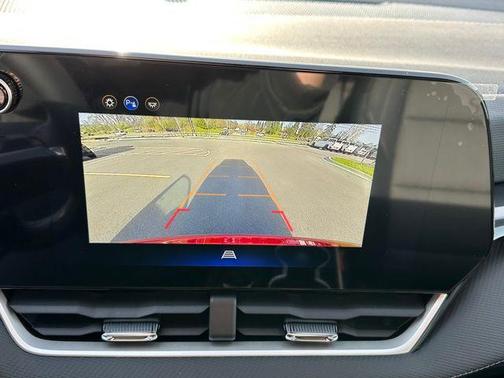 Radiant Red Tintcoat 2026 Chevrolet Equinox 1LT