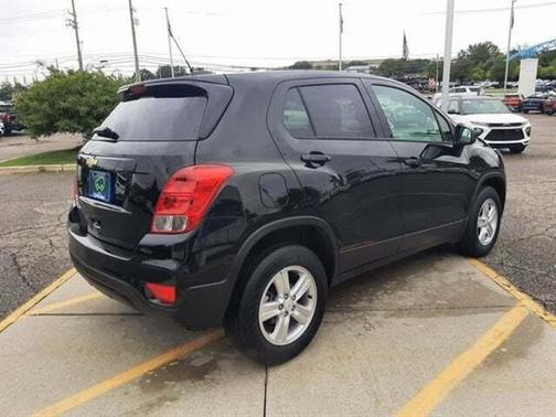 2022 Chevrolet Trax LS