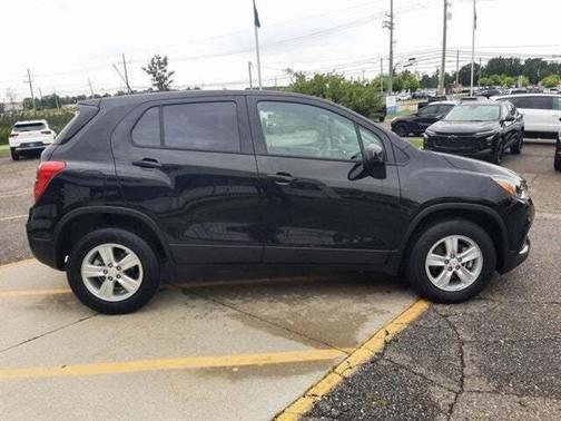 2022 Chevrolet Trax LS